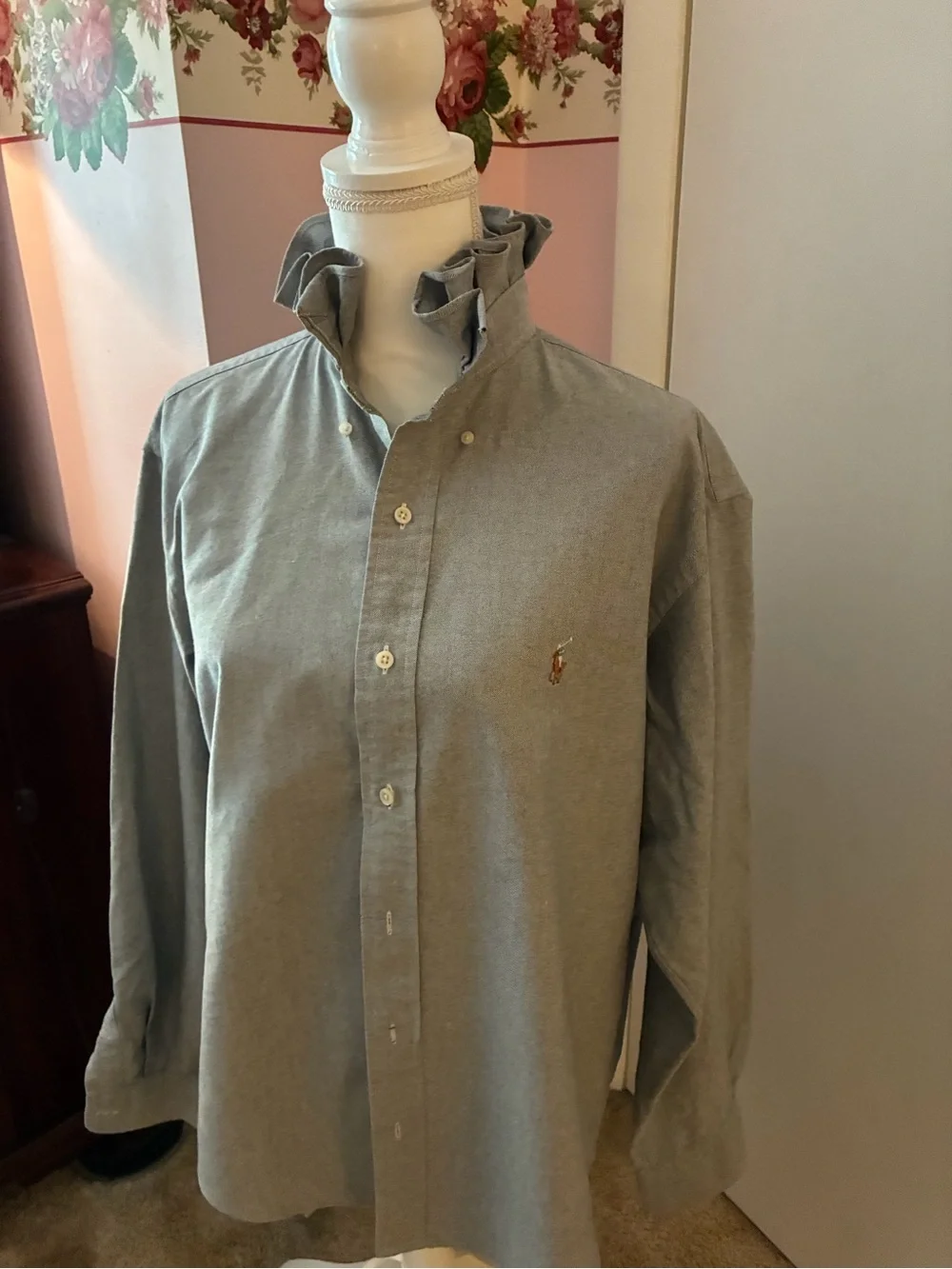 Re-worked up-cycled ruffled collar shirt - Picture 1 of 5